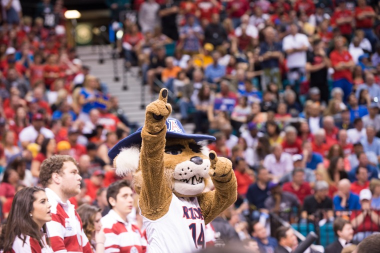 Wilbur at UArizona basketball game